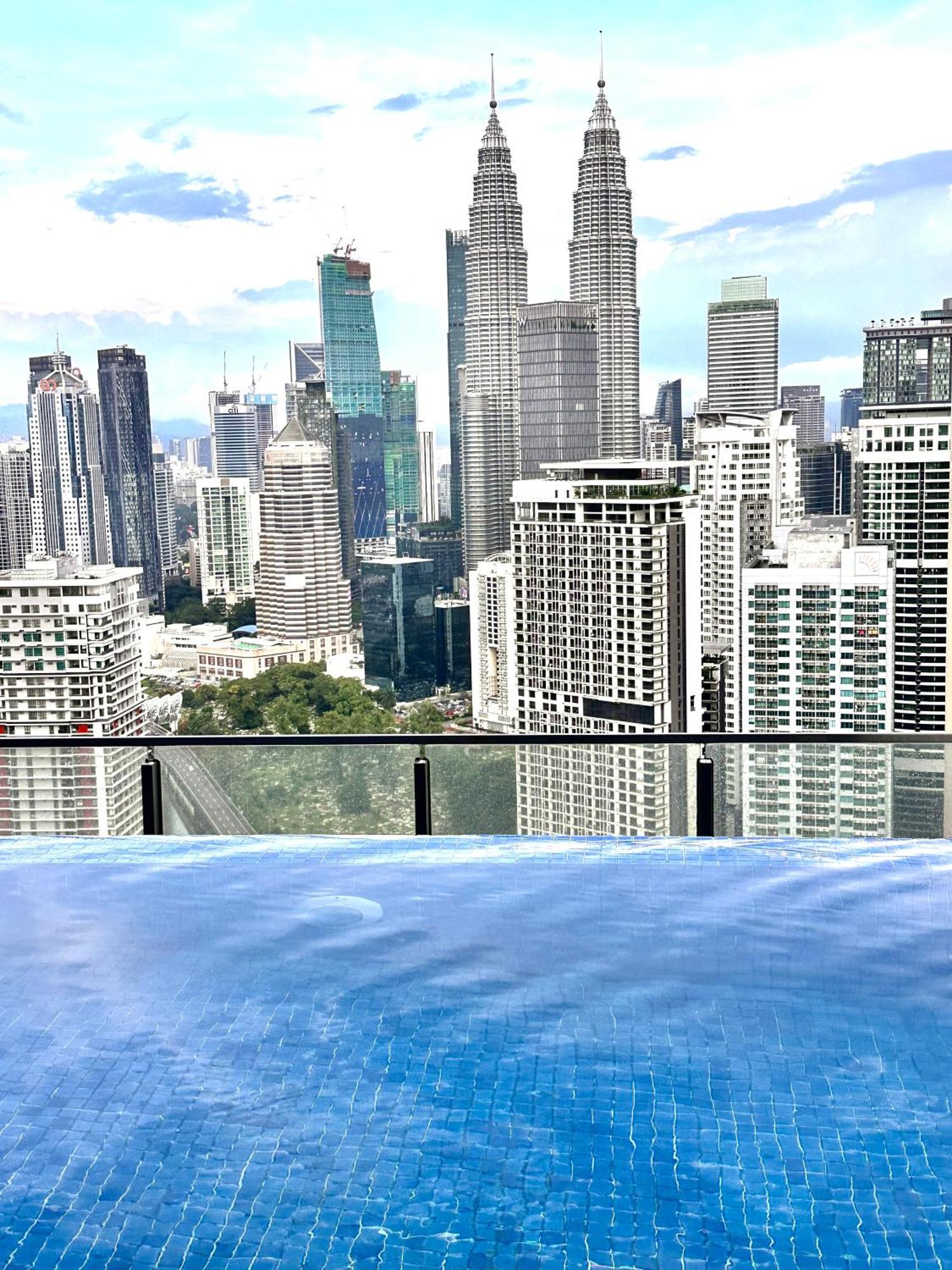 Апартаменты The Luxe Colony Klcc By Infinitum Куала-Лумпур Экстерьер фото